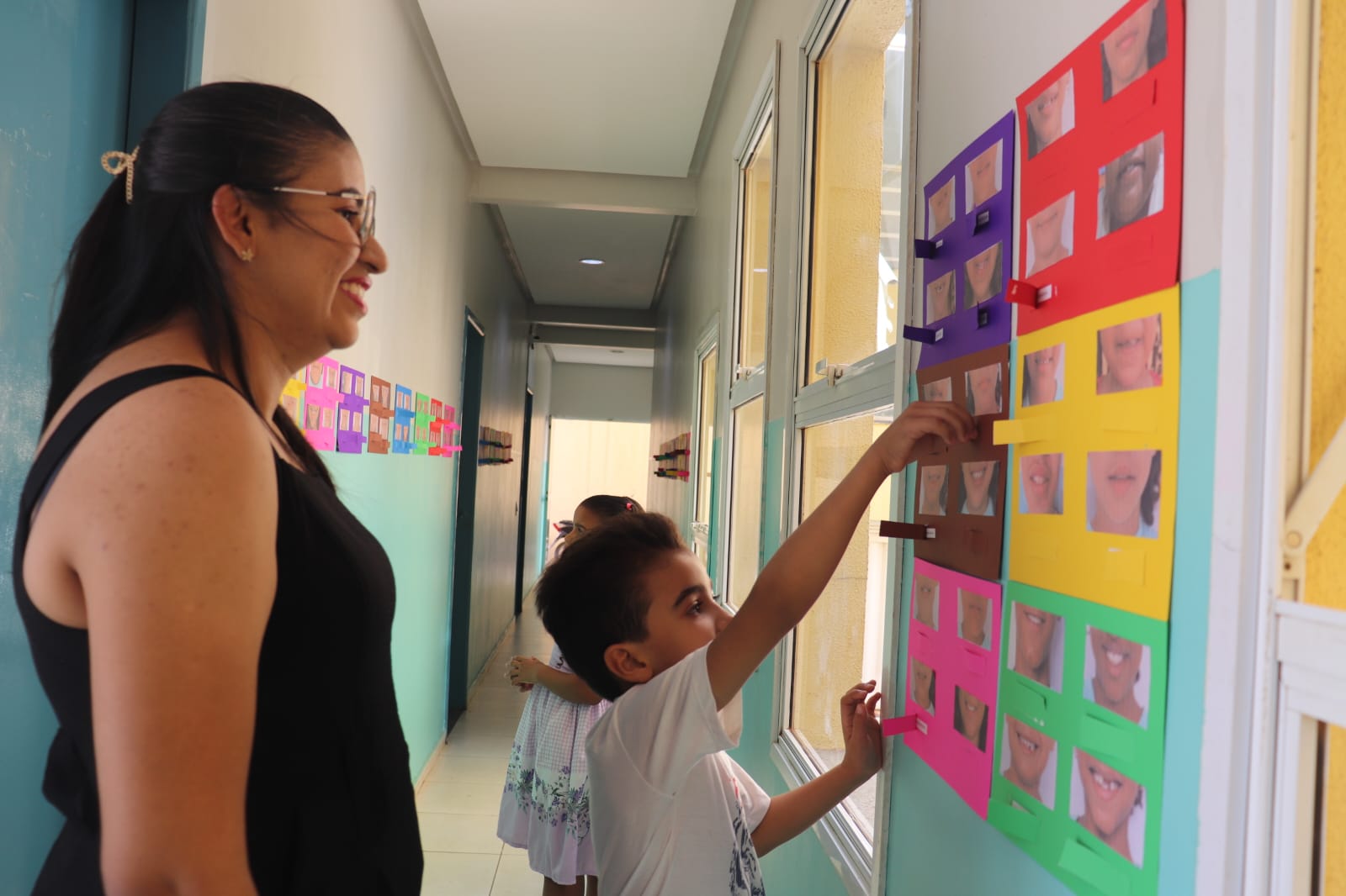 Famílias reunidas em um dia de reflexão e afeto 🧡