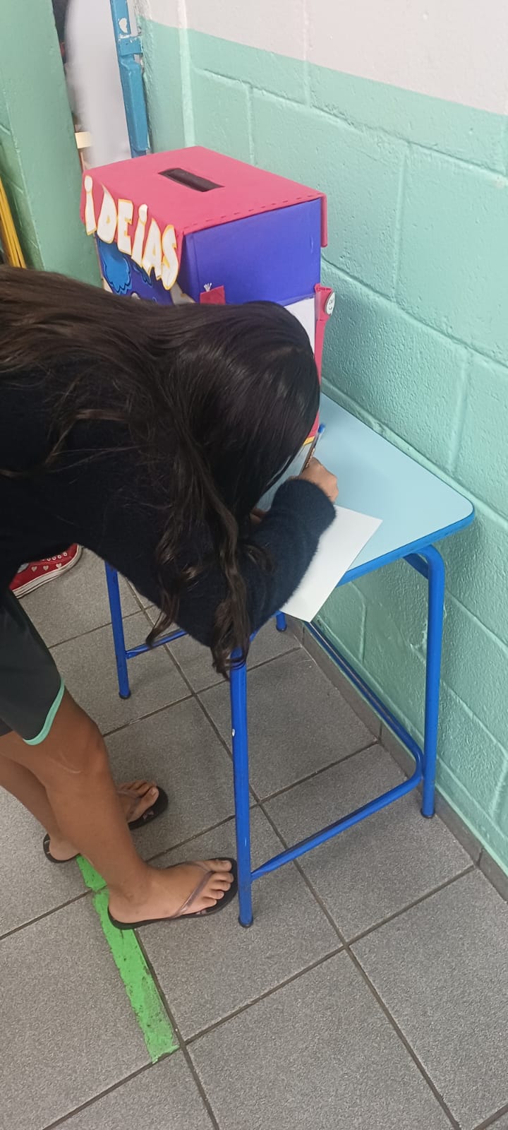 Caixa de Ideias Brilhantes já transborda criatividade.