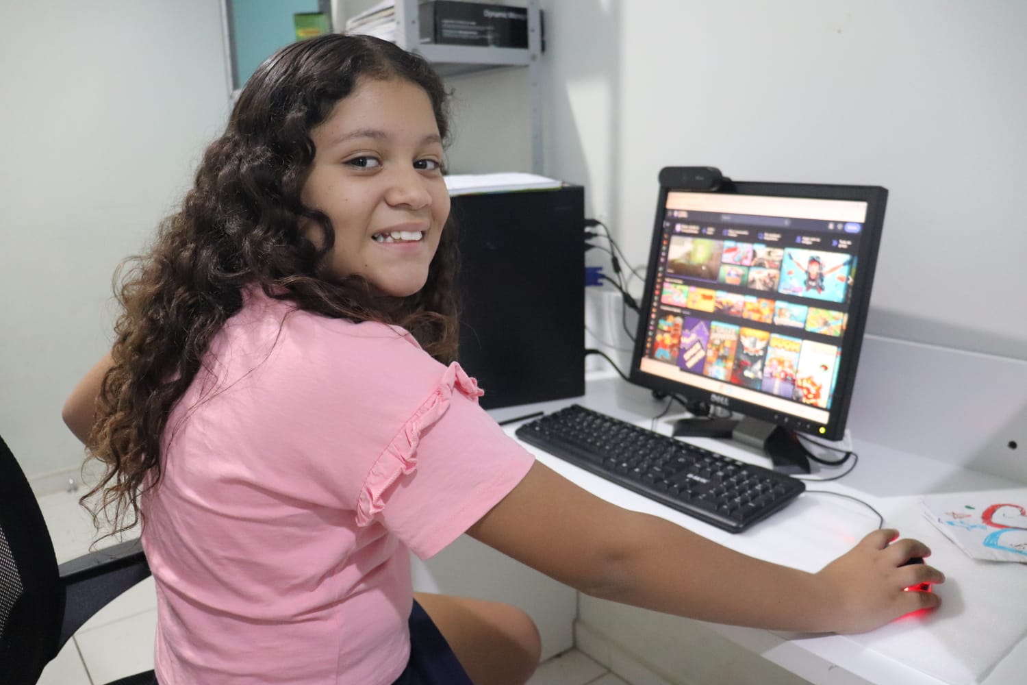 Aulas de Informática: tecnologia, criatividade e aprendizado divertido.